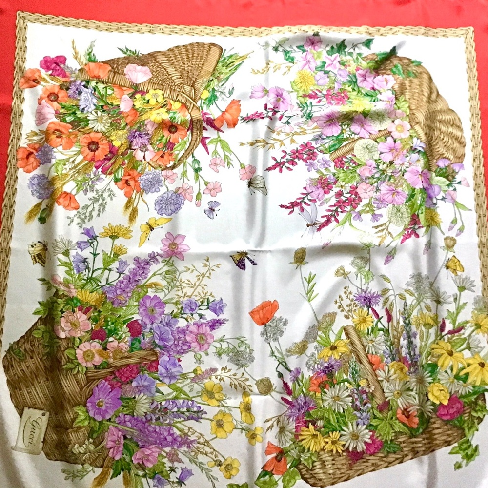 Gucci butterfly and wild flower bouquet  baskets silk colorful square scarf